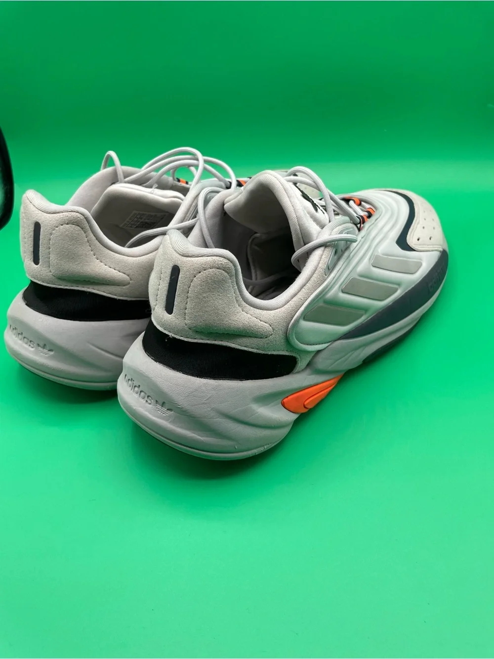 Adidas Ozelia Gray Orange‎